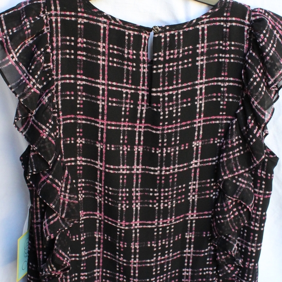 CeCe Ruffle Sleeve Sloan Plaid Blouse - Picture 5 of 7